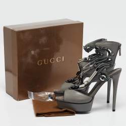 مملوكة مسبقًا Gucci Grey Leather Ankle Strap Platform Sandals Size 40