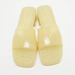 Gucci Light Yellow Rubber Logo Embossed Slide Sandals Size 37