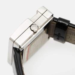 Gucci Mother Pearl Diamond Stainless Steel Leather 3600J Women's Wristwatch 26 mm