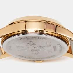 Gucci Cream Gold Plated Stainless Steel Leather G-Timeless 126.5 Women's Wristwatch 27 mm