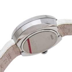 Pre Owned Gucci Silver Stainless Steel U-Play 129.5 Women's Wristwatch 27 mm