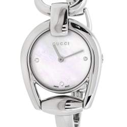 Pre Owned Gucci Mother Of Pearl Stainless Steel Horsebit 139.5 Women's Wristwatch 28 mm