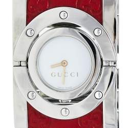 Pre Owned Gucci White Stainless Steel Leather Twirl YA112435 Women's Wristwatch 23 mm