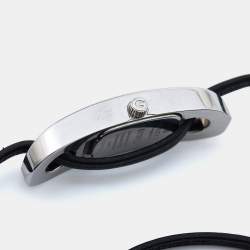 Pre Owned Gucci Black Stainless Steel Leather 6100L Women's Wristwatch 14 mm