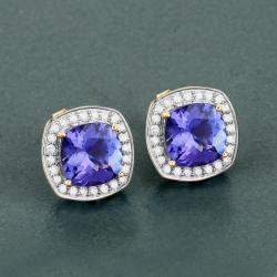 مملوكة مسبقًا 5.50 cts Tanzanite and Diamond 14K Yellow Gold Studs Earrings