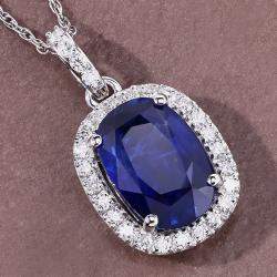 مملوكة مسبقًا قلادة بحجر ياقوت أزرق سيلاني وألماس بوزن 2.83 قيراط من ذهب أبيض عيار 18