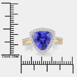 مملوكة مسبقًا 3.72 cts Trillion Tanzanite and Round Diamond 14K Yellow Gold Halo Ring US Size 7