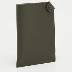 Pre Owned حامل جواز السفر هيرميس تارماك فيرت ماكيس جلد إبسوم