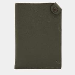 Pre Owned Hermès Tarmac Vert Maquis Epsom Leather Passport Holder