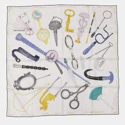 Pre Owned Hermes Carre Always Together Nous Sommes Inseparables Size 90 White/Gold/Violet Silk100%