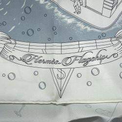 Pre Owned وشاح حرير هيرمس كارير هيرمس فلاجشيب مقاس تسعين أبيض/أسود/رمادي