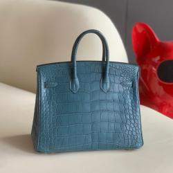 Hermes Alligator Leather Gold Finish Birkin 25 Bag