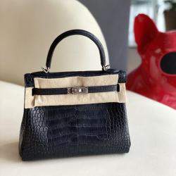 Hermes Black Alligator Leather Kelly 25 Top Handle Bag