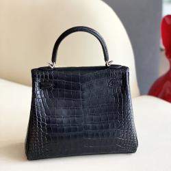 Hermes Black Alligator Leather Kelly 25 Top Handle Bag