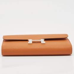 مملوكة مسبقًا Hermès Orange Epsom Leather Constance To Go Wallet