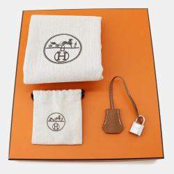 Hermes Gold Togo Leather Birkin 25 Top Handle Bag