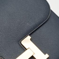 مملوكة مسبقًا Hermès Bleu Indigo Epsom Leather Rose Gold Finish Constance III 24 Bag