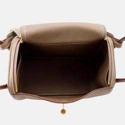 Pre Owned Hermes Lindy 26 Etoupe Taurillon Clemence Leather Shoulder Bag
