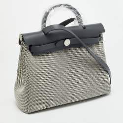 مملوكة مسبقًا حقيبة هيرمس 2في1 هيرباغ 31 قماش طبيعي/أسود فاكي هانتر