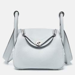 مملوكة مسبقًا Hermès Lindy Mini Palladium Finish Bleu Pale Taurillon Clemence Leather Shoulder Bag