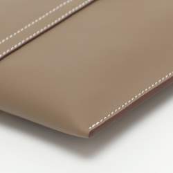 مملوكة مسبقًا Hermès Glenan To Go Gold Finish Grey Leather Pouch