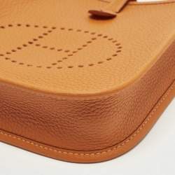 Pre Owned حقيبة هيرمس إيفلين TPM  جلد تشوكيليت كليمنس