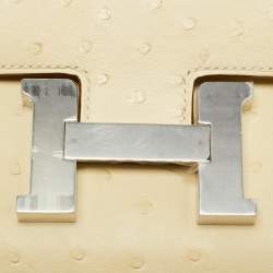 مملوكة مسبقًا Hermès Constance 18 Mini Palladium Finish Vanille Ostrich Crossbody Bag