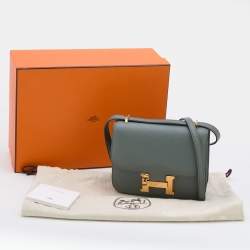 مملوكة مسبقًا Hermes Vert Amande Epsom Leather Gold Finish Constance 18 Bag