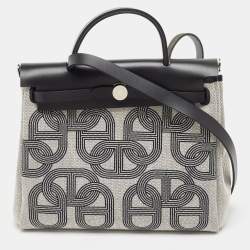 Hermes Noir/Ecru Vache Hunter and Circuit Toile H Plume Herbag Zip 31 Bag
