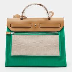 مملوكة مسبقًا Hermès Menthe/Natural Toile H Berline Canvas and Leather Herbag Zip 31 Bag