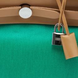 مملوكة مسبقًا Hermès Menthe/Natural Toile H Berline Canvas and Leather Herbag Zip 31 Bag