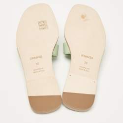 مملوكة مسبقًا Hermes Green Leather Oran Flat Slides Size 38
