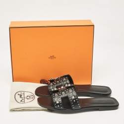 Pre Owned Hermes Black Leather Studded Oran Flat Slides Size 40.5