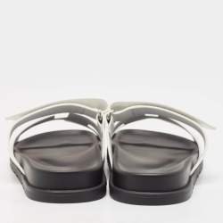 Pre Owned Hermes White Leather Chypre Flat Sandals Size 40.5