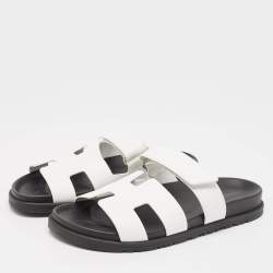 Pre Owned Hermes White Leather Chypre Flat Sandals Size 40.5