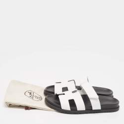 Pre Owned Hermes White Leather Chypre Flat Sandals Size 40.5
