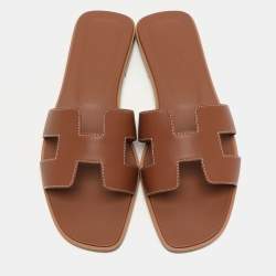 مملوكة مسبقًا Hermes Gold Leather Oran Flat Sandals Size 40.5