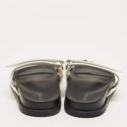 مملوكة مسبقًا صندل فلات سلايد هيـرمس شيـبـر جلـد أبـيـض مقاس 38.5