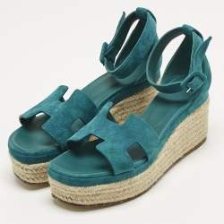 مملوكة مسبقًا Hermes Blue Suede Elda Wedge Sandals Size 39