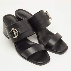 مملوكة مسبقًا صندل هيرميس كت جلد أسود كعب عريض مقاس 39.5