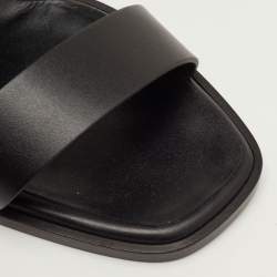 مملوكة مسبقًا صندل هيرميس كت جلد أسود كعب عريض مقاس 39.5