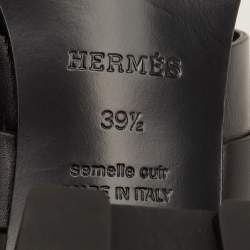 مملوكة مسبقًا صندل هيرميس كت جلد أسود كعب عريض مقاس 39.5