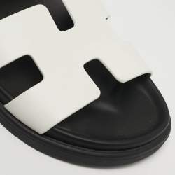 مملوكة مسبقًا Hermes Chypre Size 40 White Leather Flat Slide