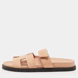 مملوكة مسبقًا Hermes Chypre Size 36 Beige Suede Flat Sandals