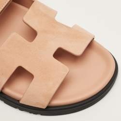 مملوكة مسبقًا Hermes Chypre Size 36 Beige Suede Flat Sandals