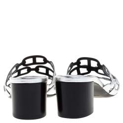 مملوكة مسبقًا Hermes Silver Leather Tandem Slide Sandals Size 36