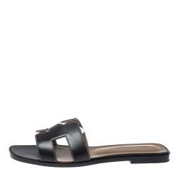 Pre Owned Hermes Black Leather Oran Flat Slides Size 39.5