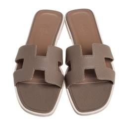 Pre Owned Hermes Grey Leather Oran Flat Slides Size 37.5
