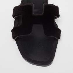 مملوكة مسبقًا Hermes Black Fur Oran  Sandals Size 36