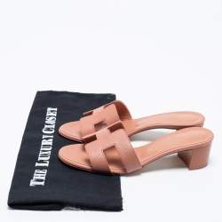 Pre Owned Hermès Pink Leather Oasis Sandals Size 36